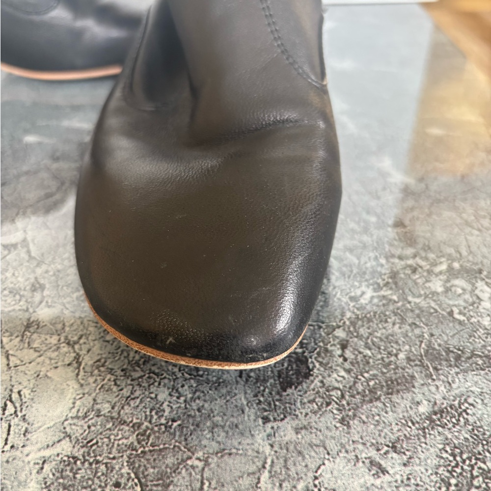 Jeffrey Campbell Black Heeled Boots Sleek Leather Design - Picture 8 of 8